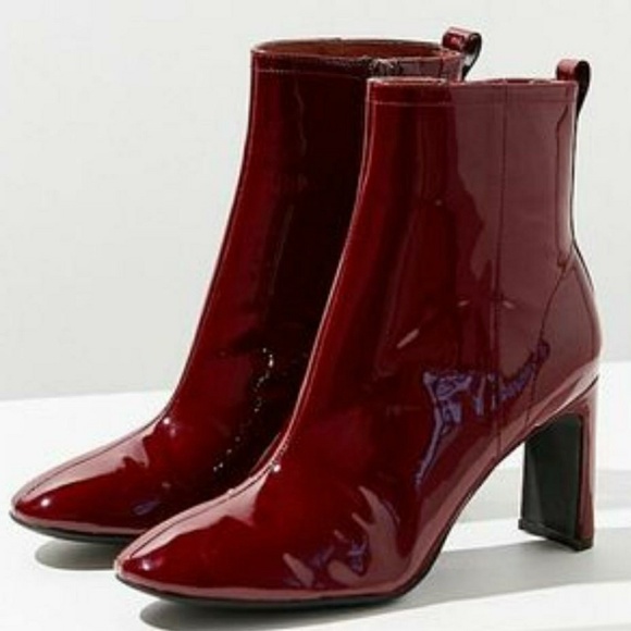 jeffrey campbell chapel bootie